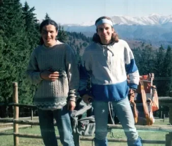Wilhelm e un amico in escursione sulla cresta dei Fagaras, retroscena del Popcorn Hostel a Bucarest.